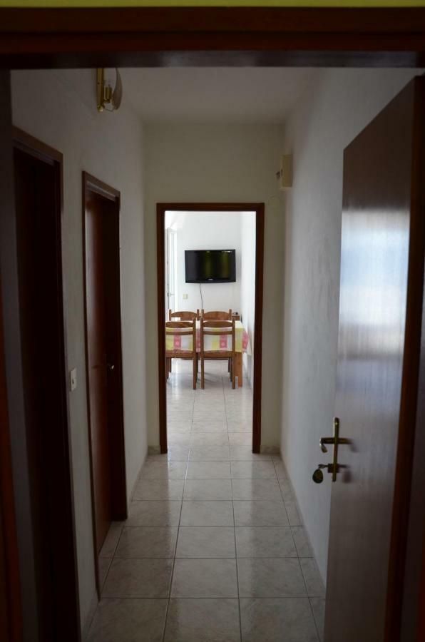 Apartment Jure Traù Esterno foto